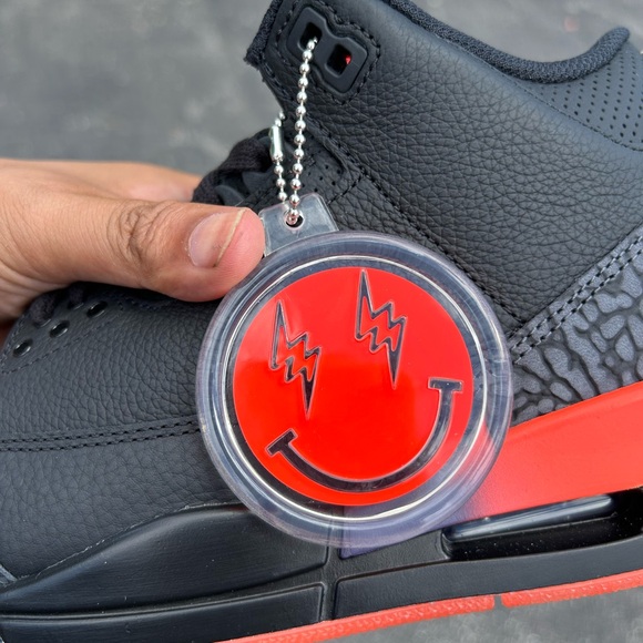 Air Jordan 3 x J Balvin Rio - Picture 3 of 9